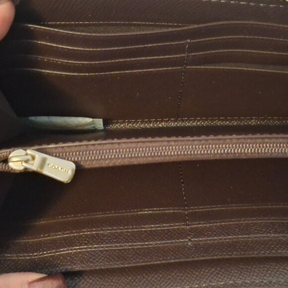 Coach Oxblood Zip Around Wallet EXC! - Picture 3 of 5